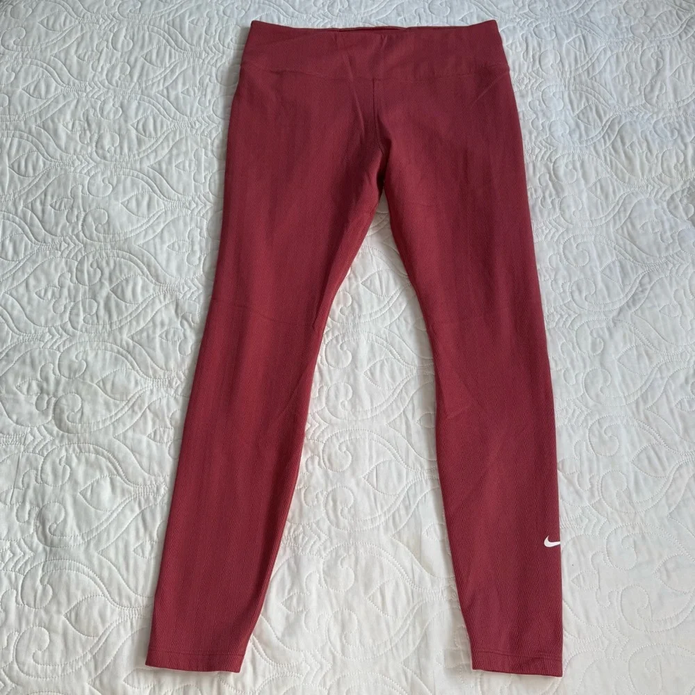 Nike therma fit